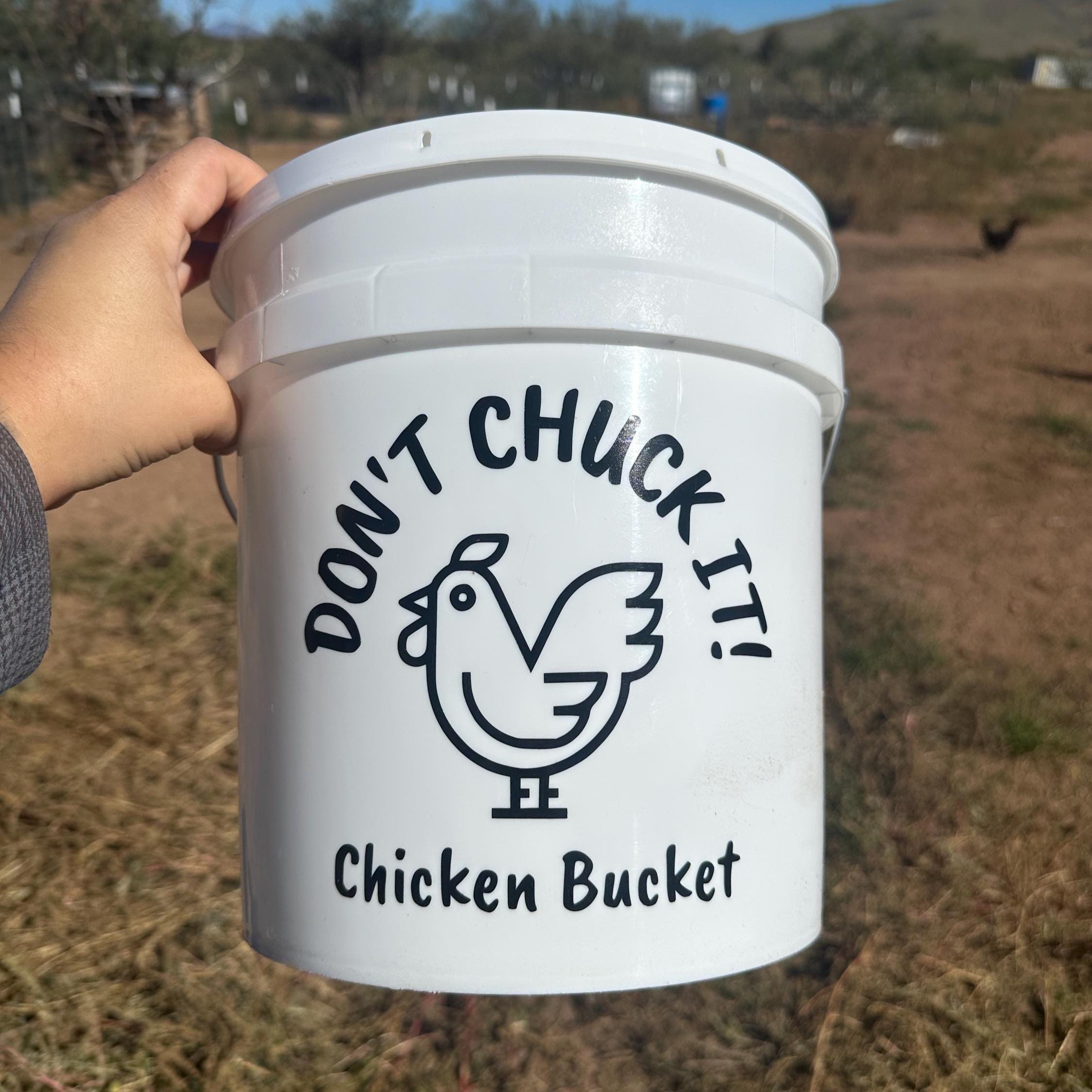 2-Gallon Chicken Bucket (with Optional Lid)