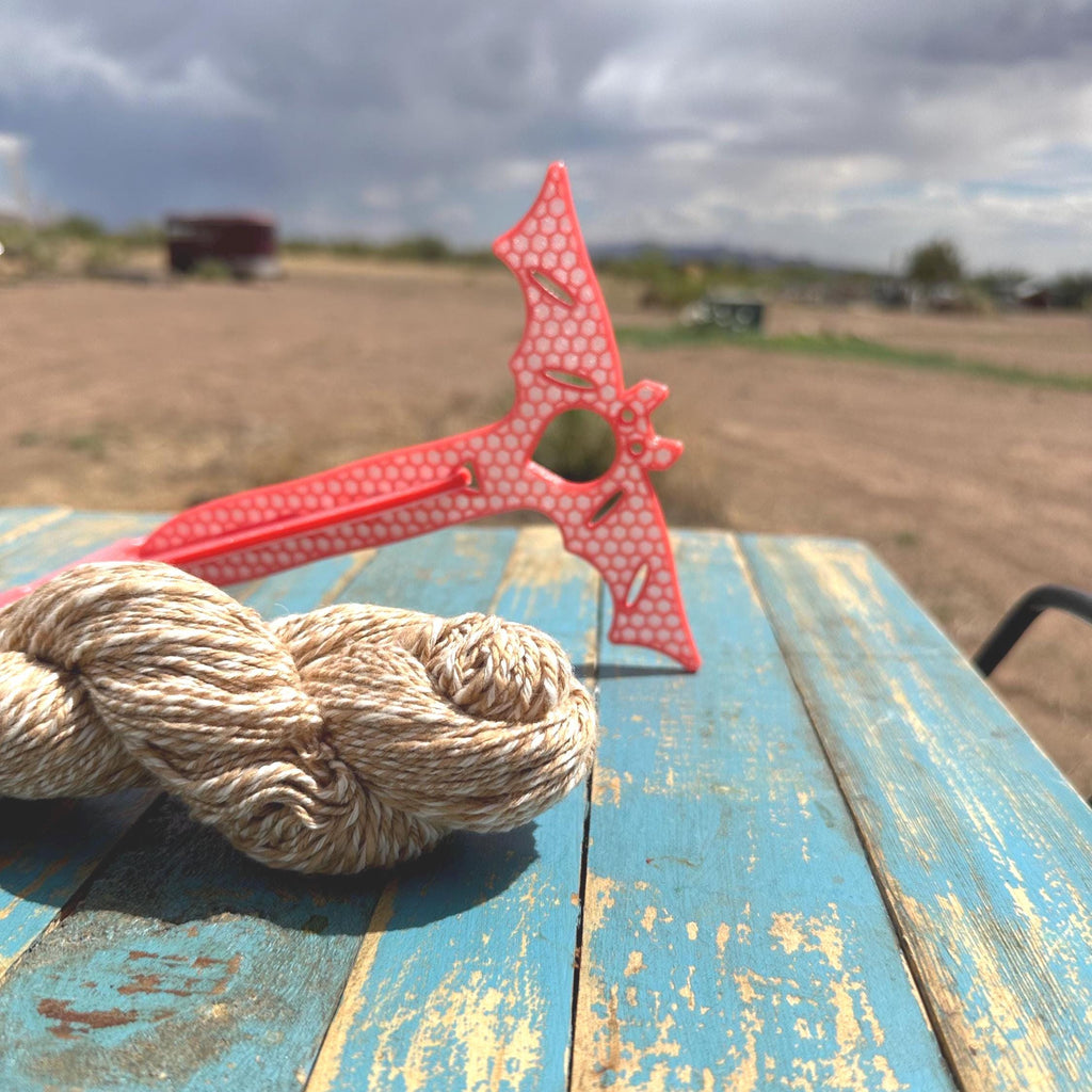 3D-Printed Niddy Noddy: 1 Yard Yarn Skeining Tool for Spinners